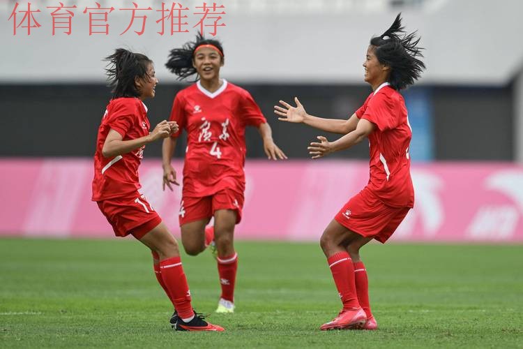 全国女足联赛广东赛区开赛 一睹众国脚风采